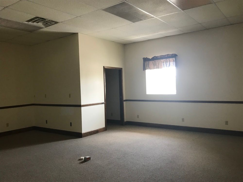 102 N Sundale Rd, Norwich, OH 43767
